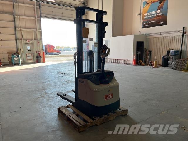 Crown ES 4000 Gerbeurs Automoteurs