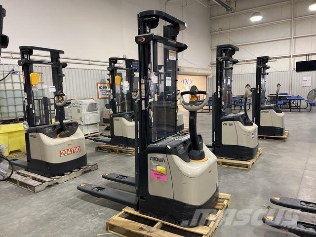 Crown ES 4000 Gerbeurs Automoteurs