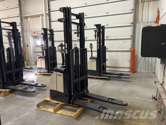 Crown ES 4000 Gerbeurs Automoteurs