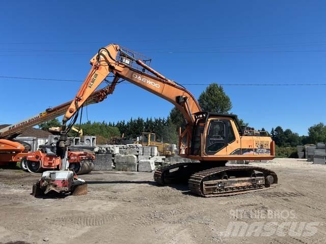 Daewoo SL225LL Fendeuse, Scie