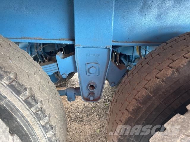  Debora Downs Remorque benne