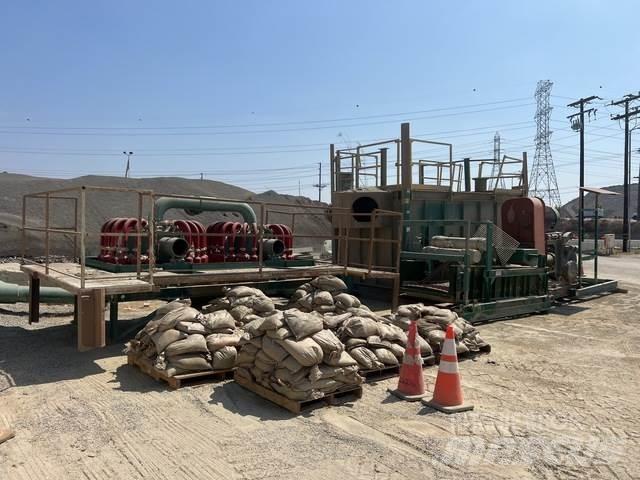 Derrick  Construction - Autres