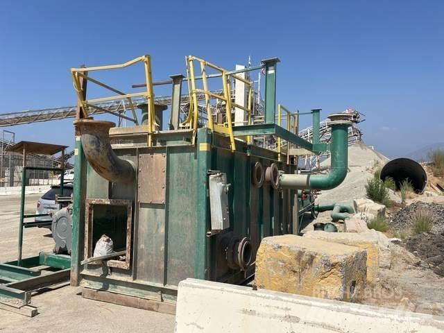 Derrick  Construction - Autres