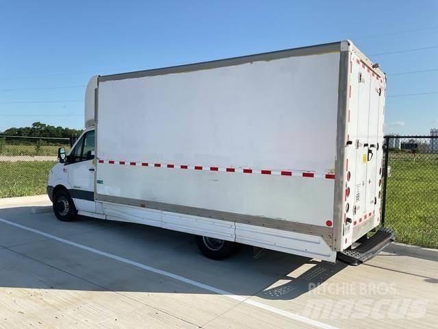 Dodge 3500 Camion Fourgon