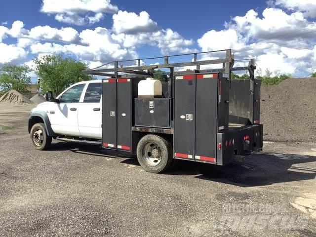 Dodge 5500 Utilitaire benne