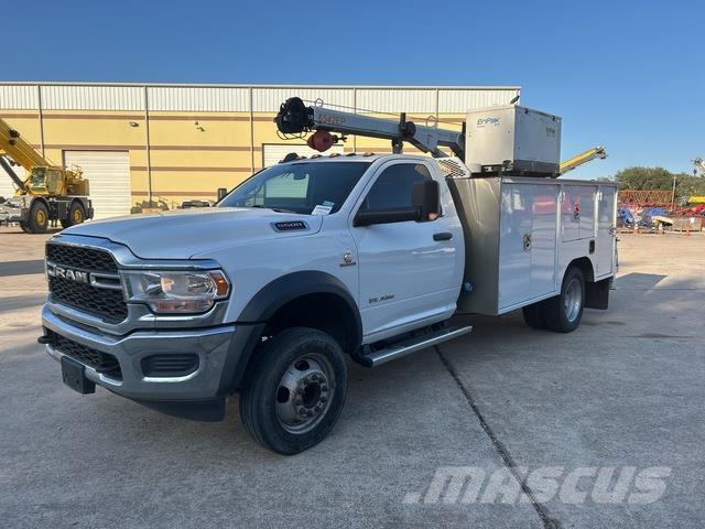 Dodge 5500 Camions et véhicules municipaux