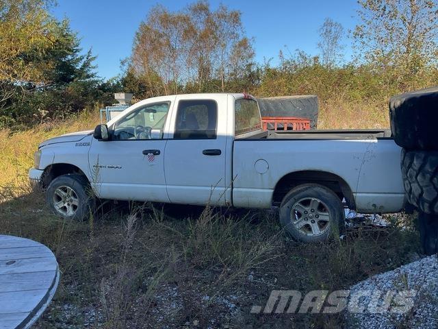 Dodge Ram 1500 Utilitaire benne