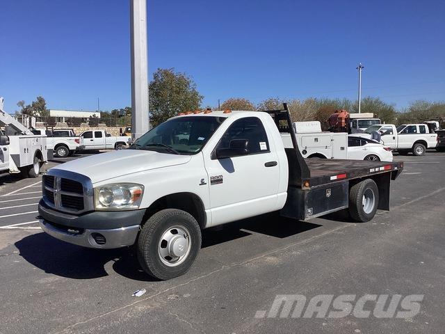 Dodge Ram 3500 Camion plateau