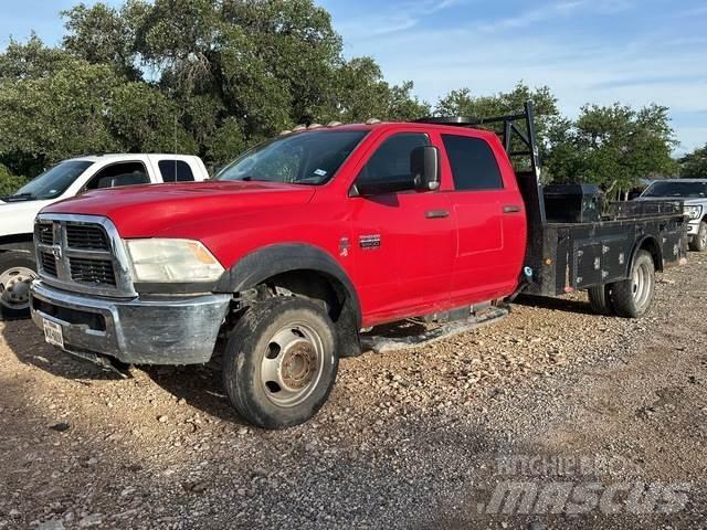 Dodge Ram 5500 Camion plateau