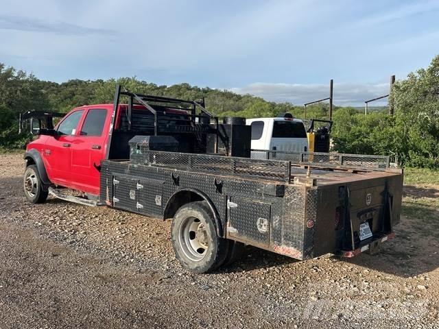 Dodge Ram 5500 Camion plateau