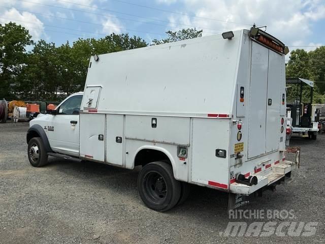 Dodge Ram 5500 Utilitaire benne