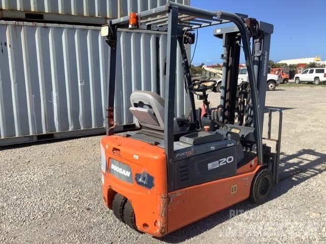 Doosan B20T-5 Chariots élévateurs électriques