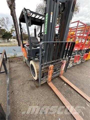 Doosan D30S7 Autres Chariots élévateurs