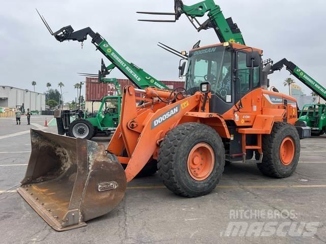 Doosan DL220-5 Chargeuse sur pneus
