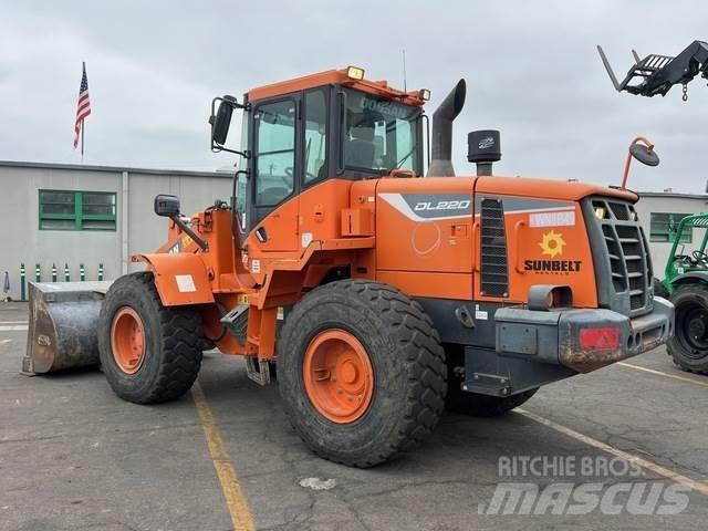Doosan DL220-5 Chargeuse sur pneus