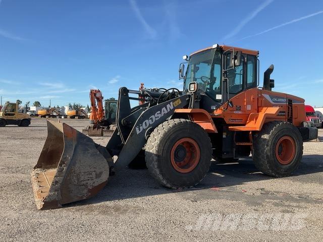 Doosan DL250-5 Chargeuse sur pneus