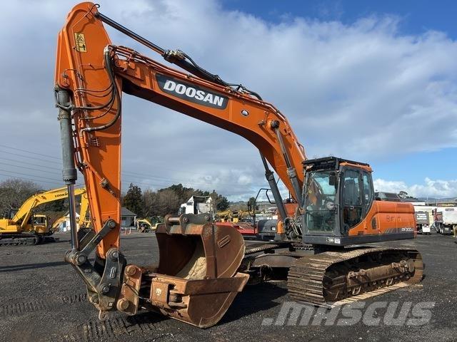 Doosan DX300LC Pelle sur chenilles