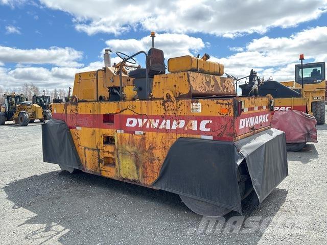 Dynapac CP221 Rouleaux à pneumatiques