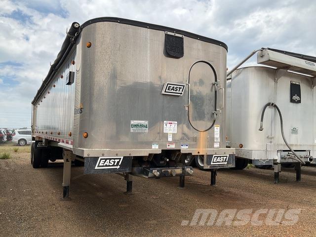 East Mfg  Remorque benne