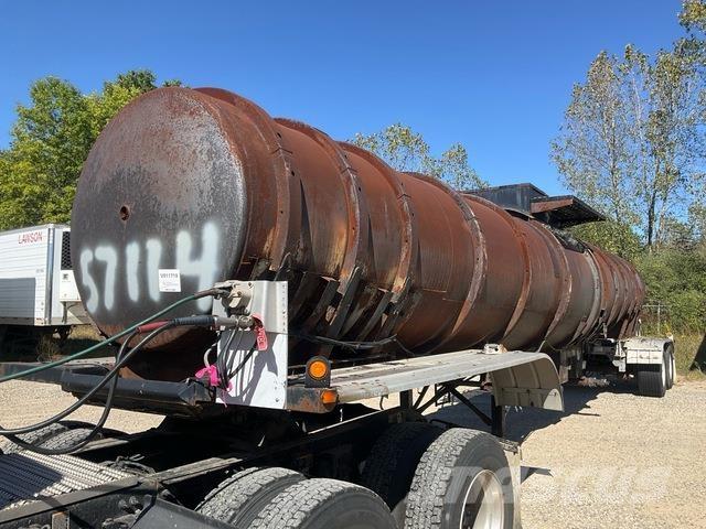 Etnyre  Véhicules de transport de matériaux