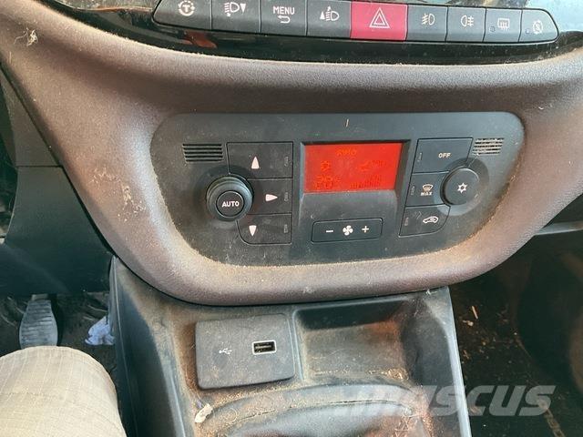 Fiat Doblo Voiture