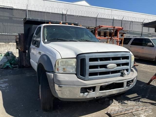 Ford 550 Camion benne