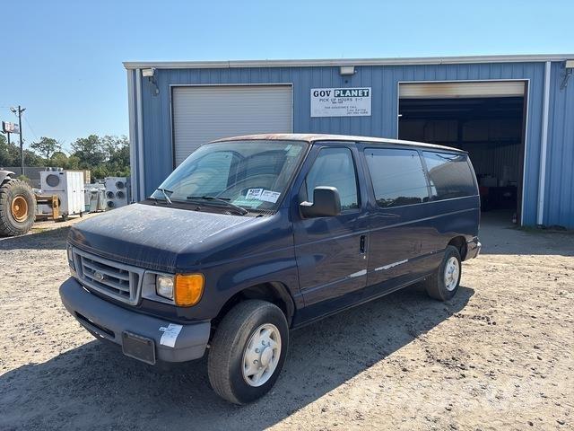 Ford E-150 XL Voiture