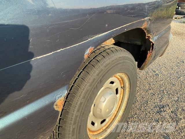 Ford E-150 XL Voiture