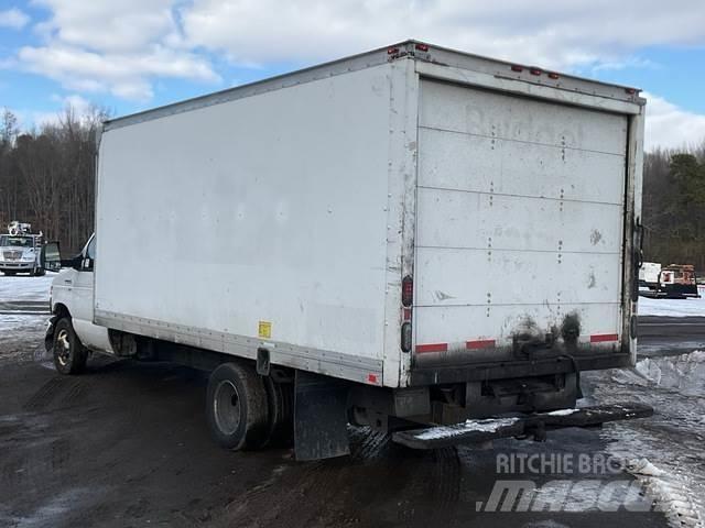Ford E-350 Camion Fourgon