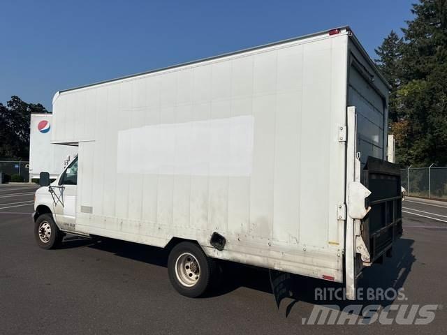 Ford E-350 Camion Fourgon