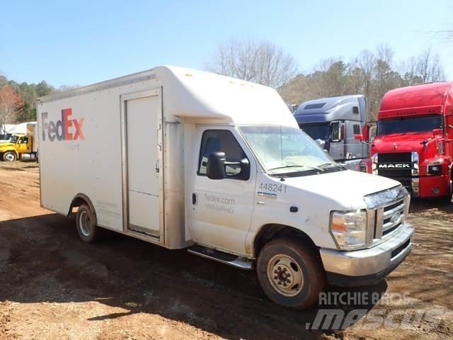 Ford E-350 Camion Fourgon