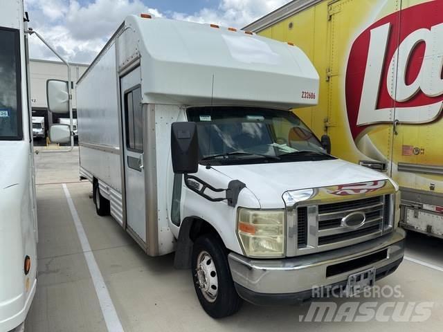 Ford E-350 Camion Fourgon