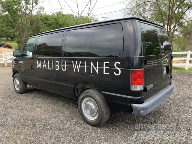 Ford E-350 Voiture