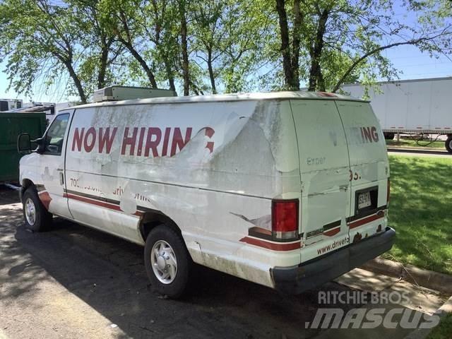Ford E-350 Utilitaire