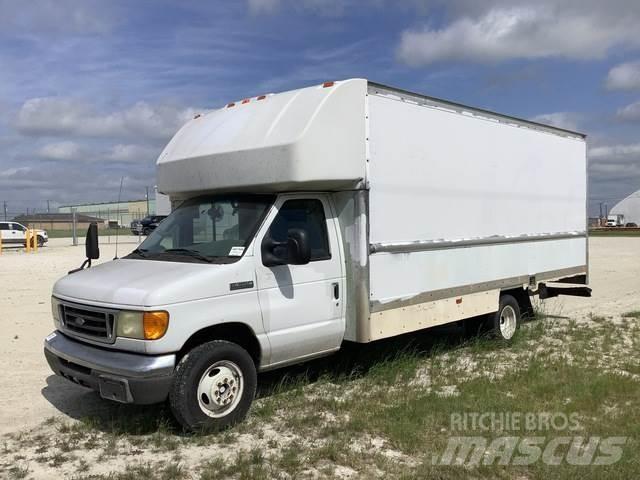 Ford E-350 Camion Fourgon