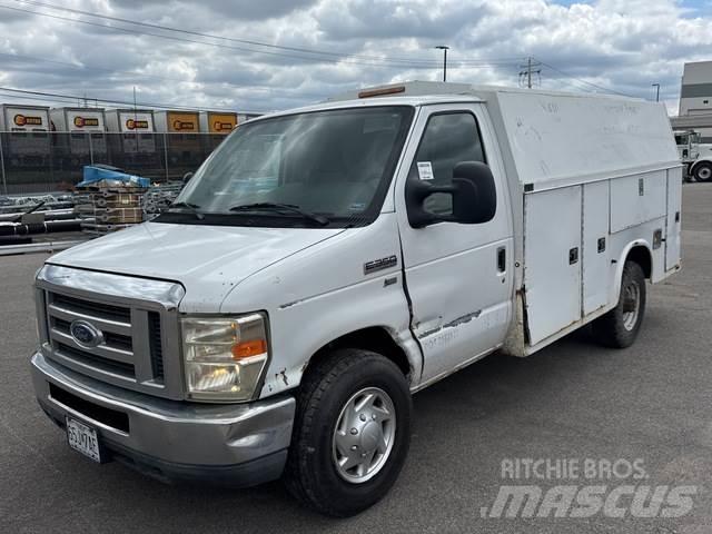 Ford E-350 Utilitaire benne