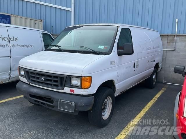 Ford E 350 Utilitaire