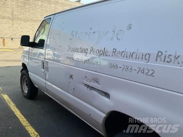 Ford E 350 Utilitaire