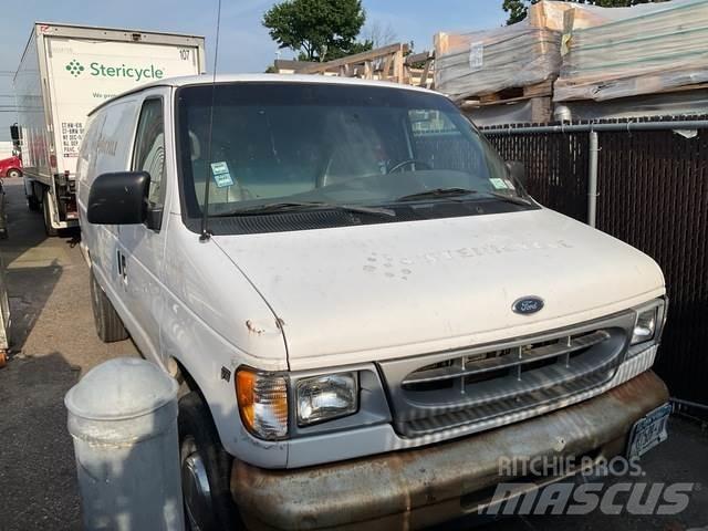 Ford E-350 Utilitaire