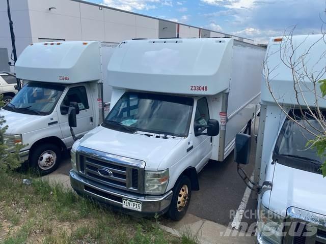 Ford E-350 Utilitaire