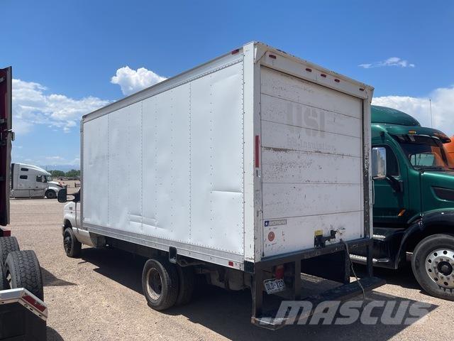 Ford E-350 Camion Fourgon
