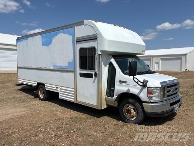 Ford E-350 Camion Fourgon