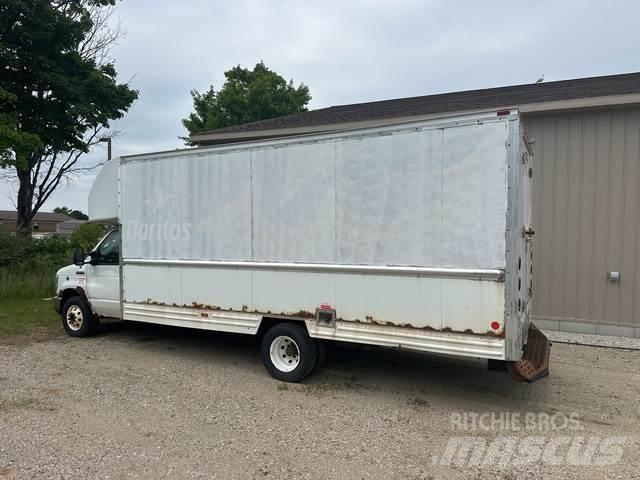 Ford E-350 Camion Fourgon