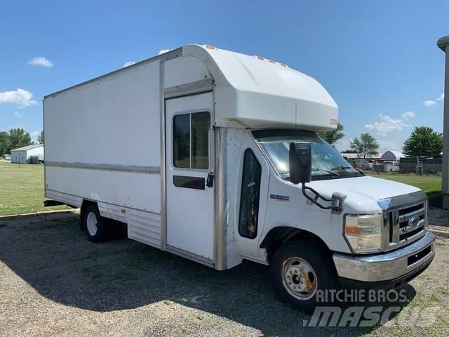 Ford E-350 Camion Fourgon