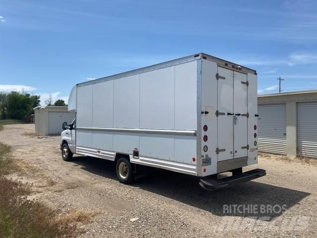 Ford E-350 Camion Fourgon