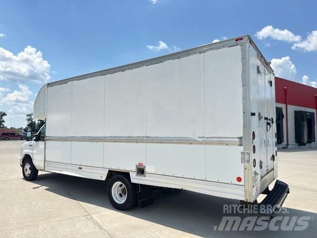 Ford E-350 Camion Fourgon