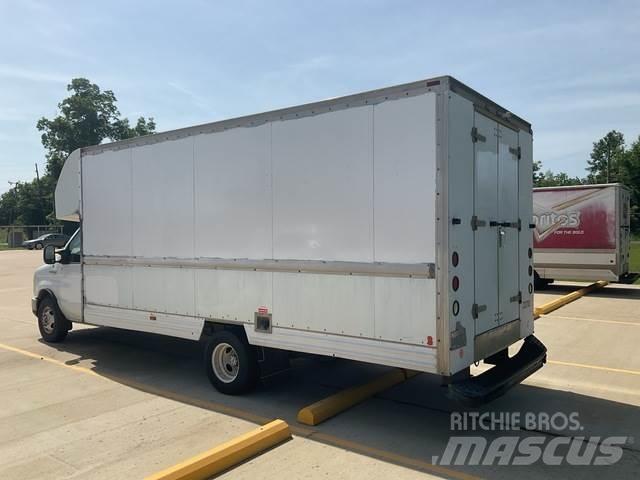Ford E-350 Utilitaire