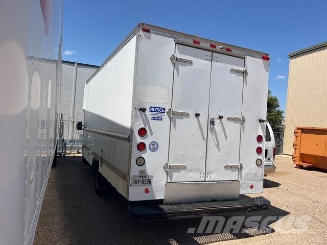Ford E-350 Utilitaire