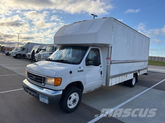 Ford E-350 Camion Fourgon