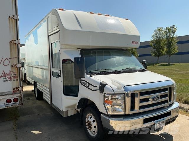 Ford E-350 Camion Fourgon